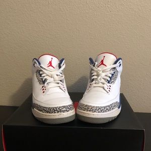Jordan 3's